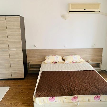 Vili Apartment Burgas Luaran gambar